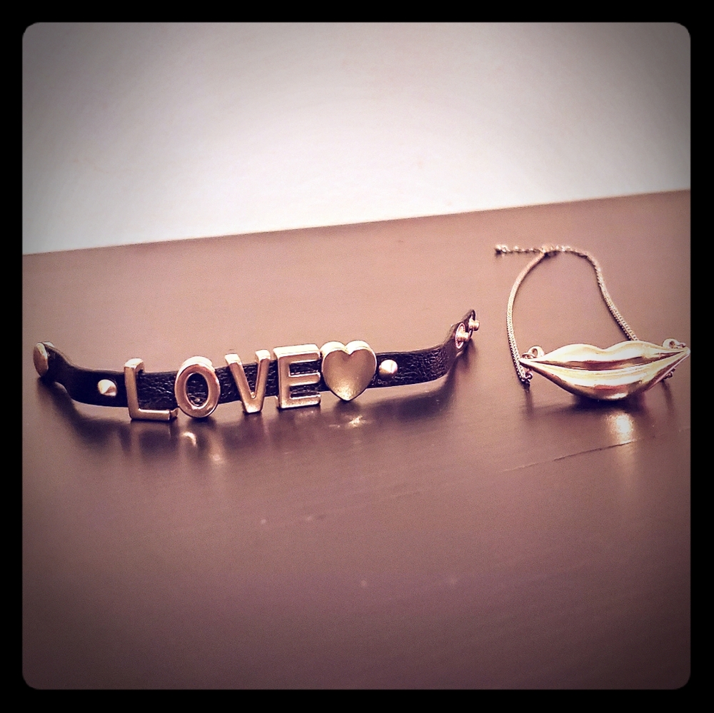 Lips Necklace 💋 & LOVE Bracelet ❤